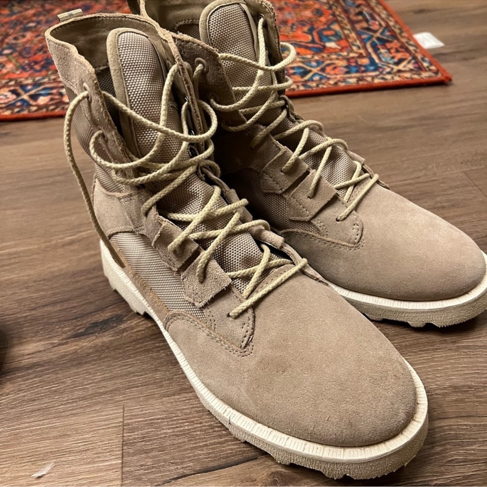 Women’s Sorel Tan Boots